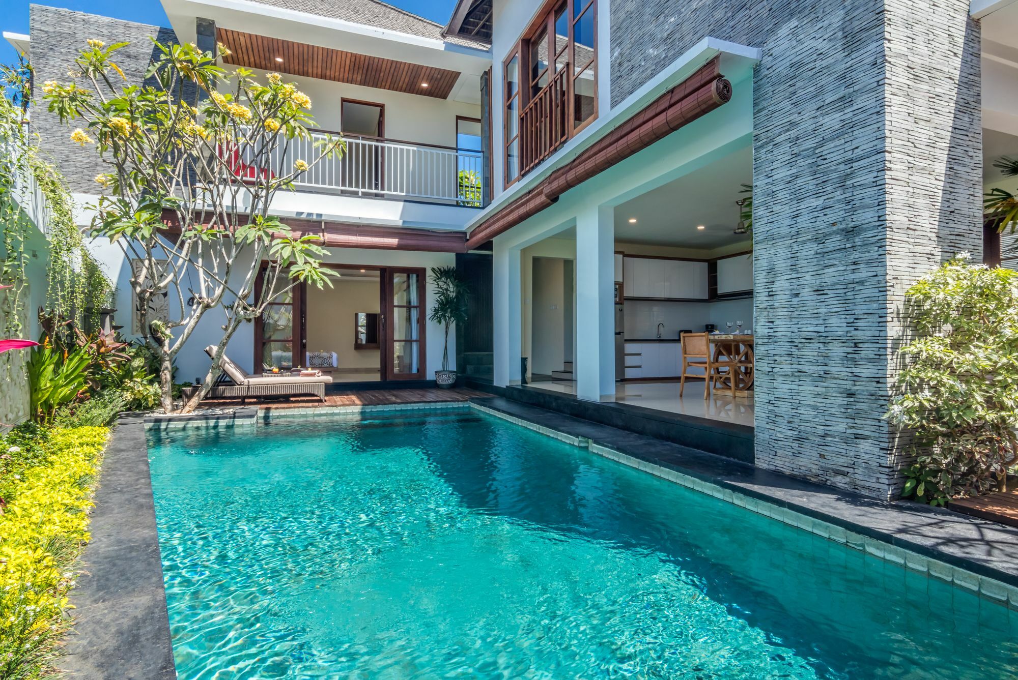 The Kamojang Jimbaran Villa Kuta Lombok Eksteriør bilde