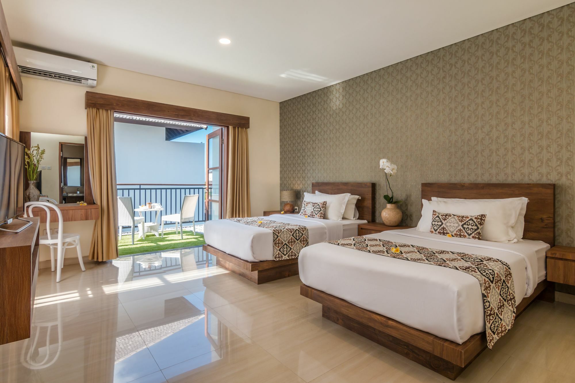 The Kamojang Jimbaran Villa Kuta Lombok Eksteriør bilde